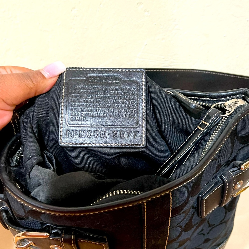 Vintage Coach black purse 👛